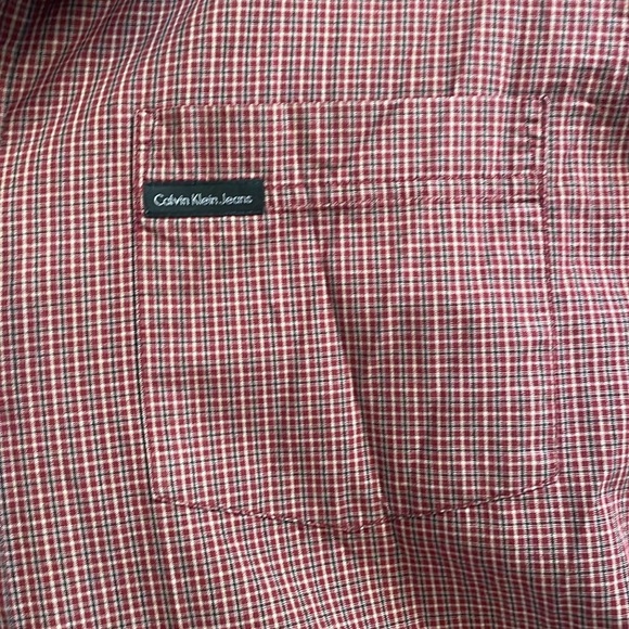 CK Mens button up plaid maroon short sleeve shirt. No call outs smoke free home. - Picture 2 of 7